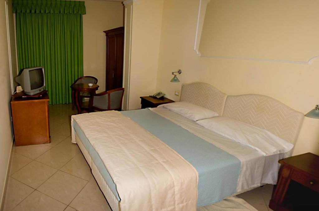 Hotel Marinella Pizzo  Rum bild