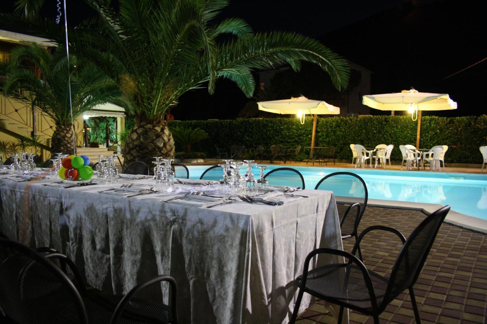 Hotel Marinella Pizzo  Exteriör bild